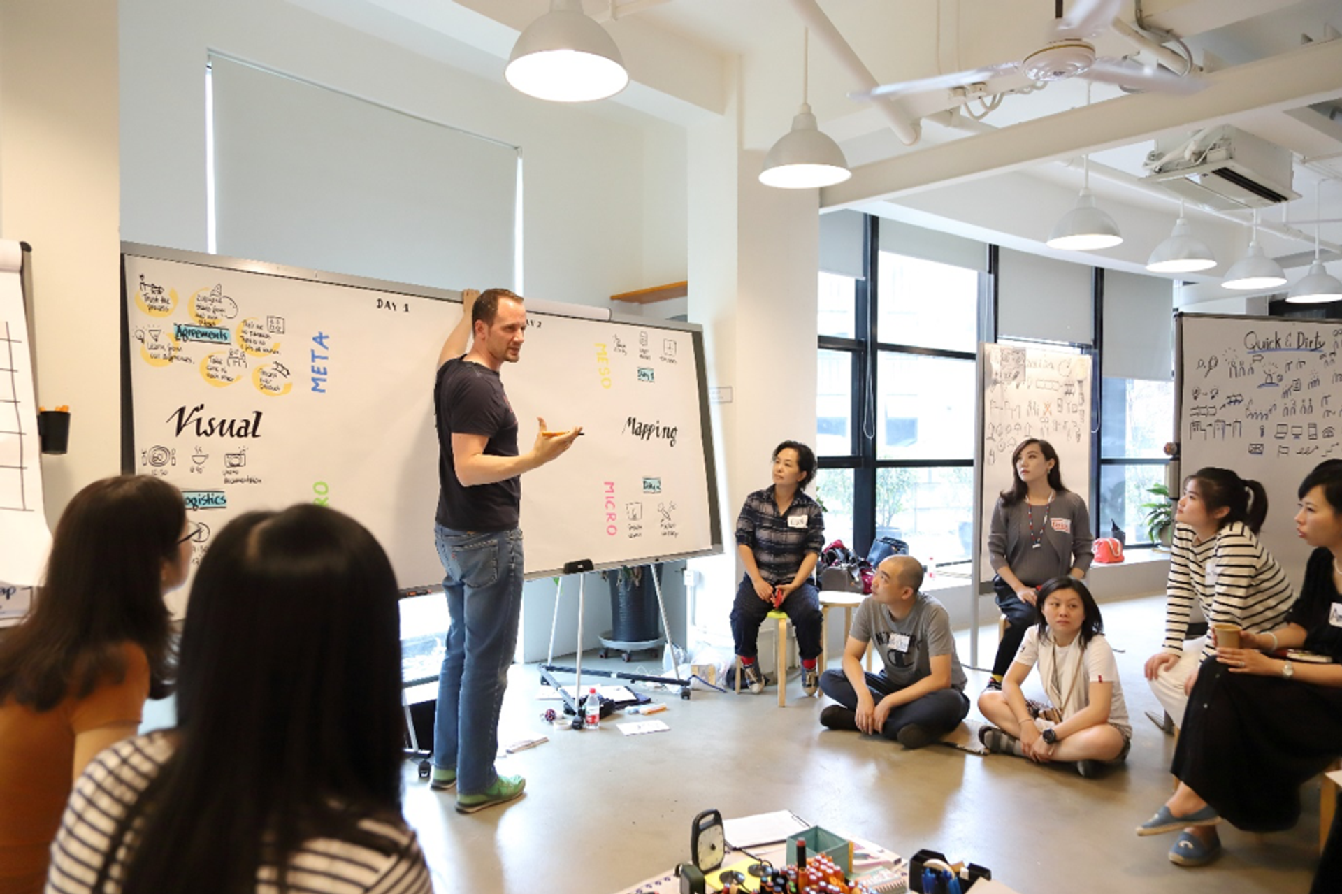 A visual whirlwind tour through Asia by Frank Wesseler