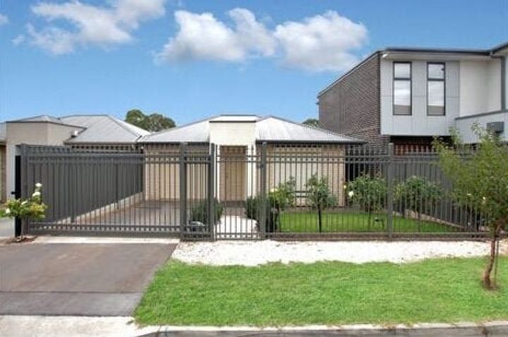 1 Garden Ave, Campbelltown