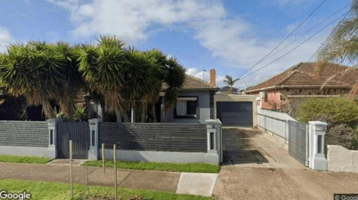 9 Captain Cook Ave, Flinders Park