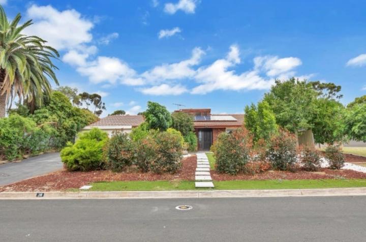 39 Rosewall Ave, Gulfview Heights