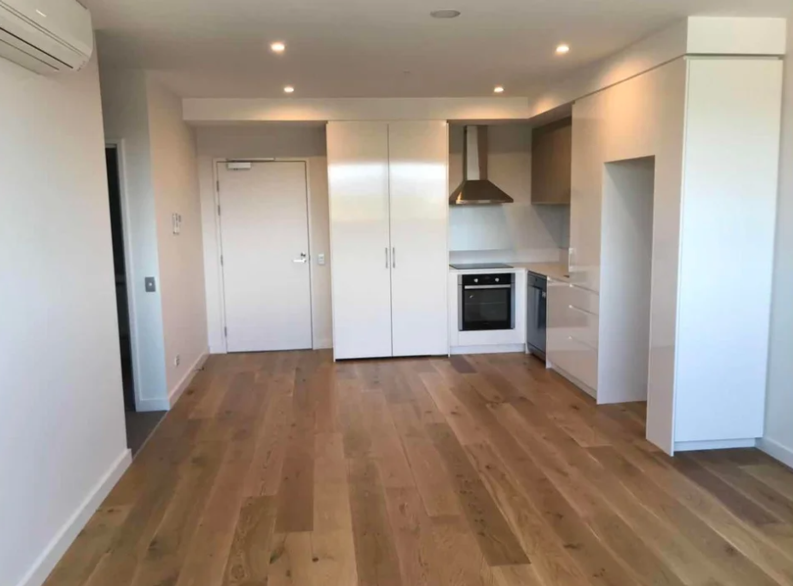 Adelaide vs East Coast Rental Yields: A Landlord’s Guide to Cashflow Optimization