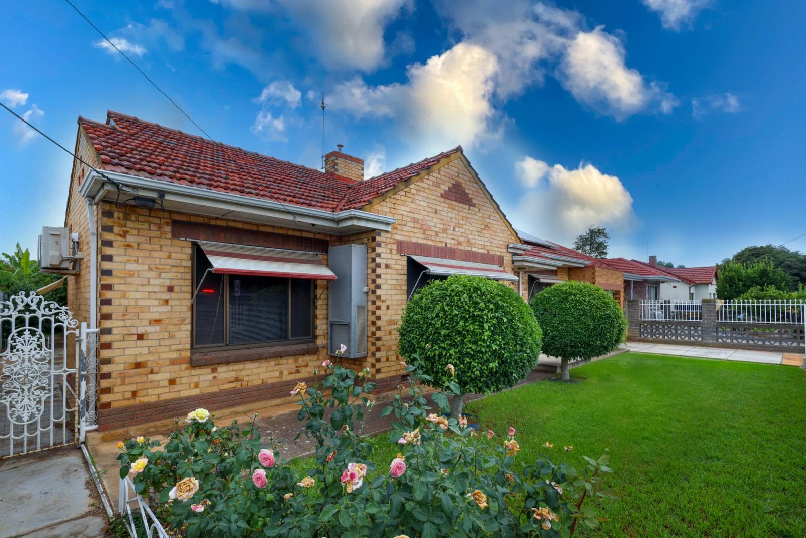 Fixed-Price Real Estate Sales vs Commission: What Adelaide Sellers Need to Know