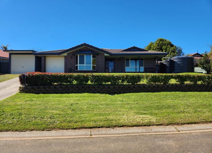 6 Michelmore Dr, Meadows