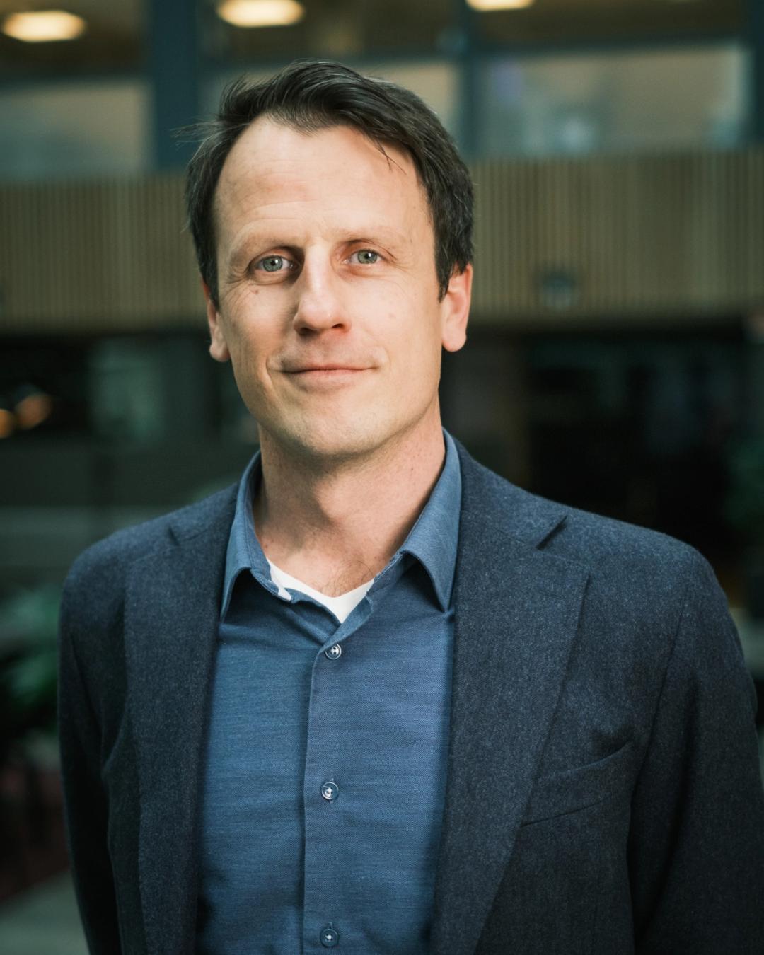 Kristian Labut Elhubs styre og ledelse