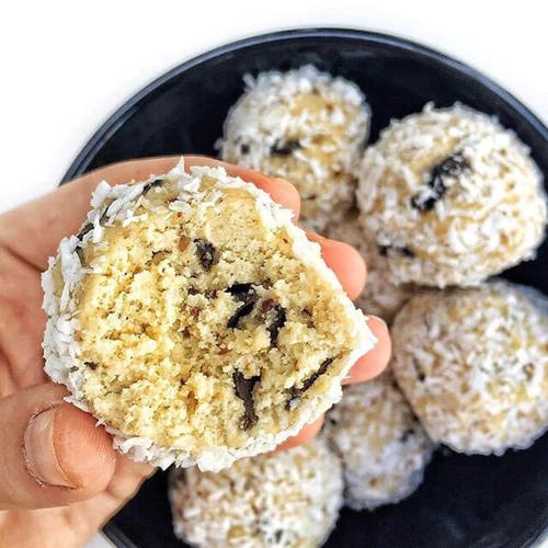 No-bake coconut cookie dough energy bites made from cashews and coconut pulp