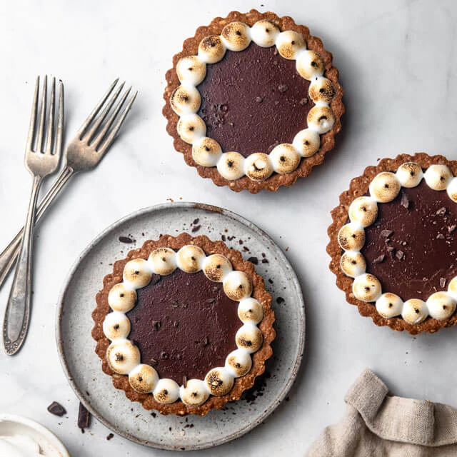 S'mores Tartlets made with Almond Cow's Hazelnut Milk Pulp