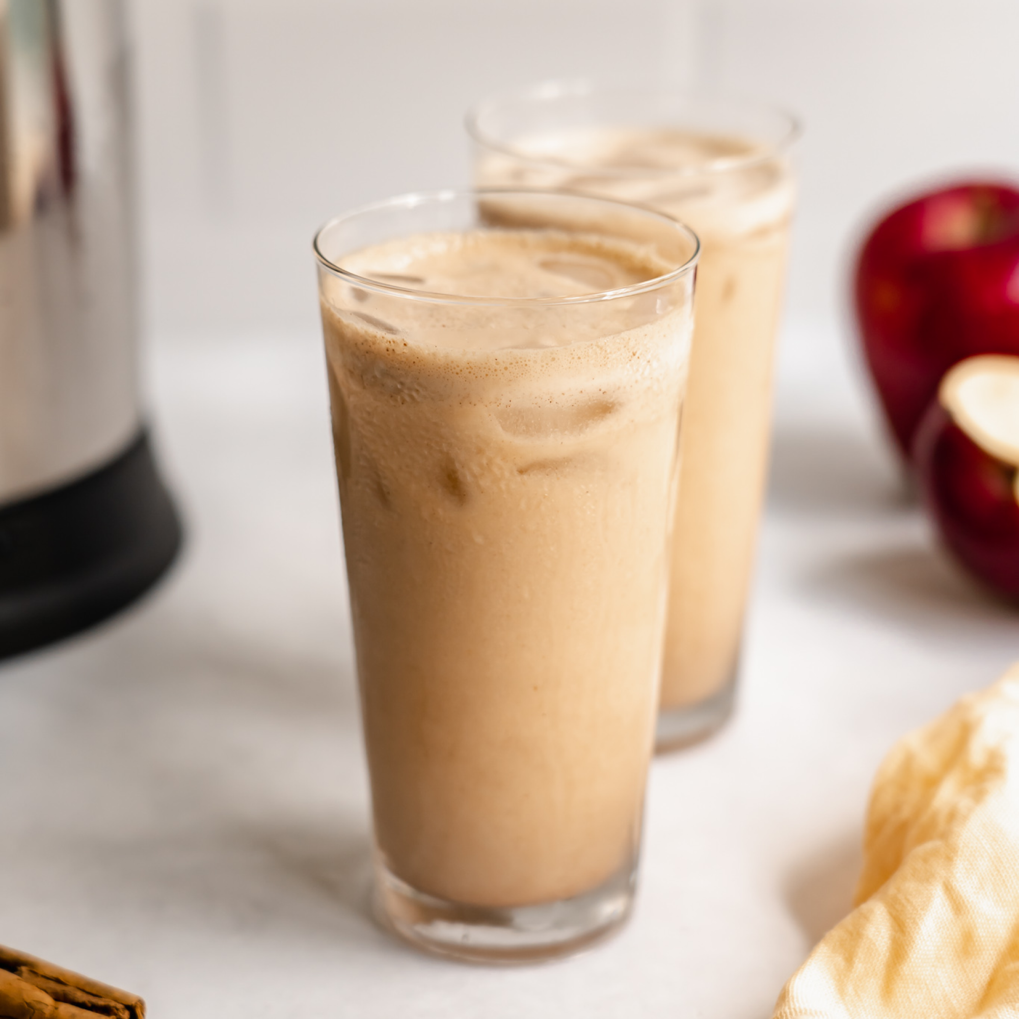Delicious and easy-to-make Apple Crumble Milk using the Almond Cow machine