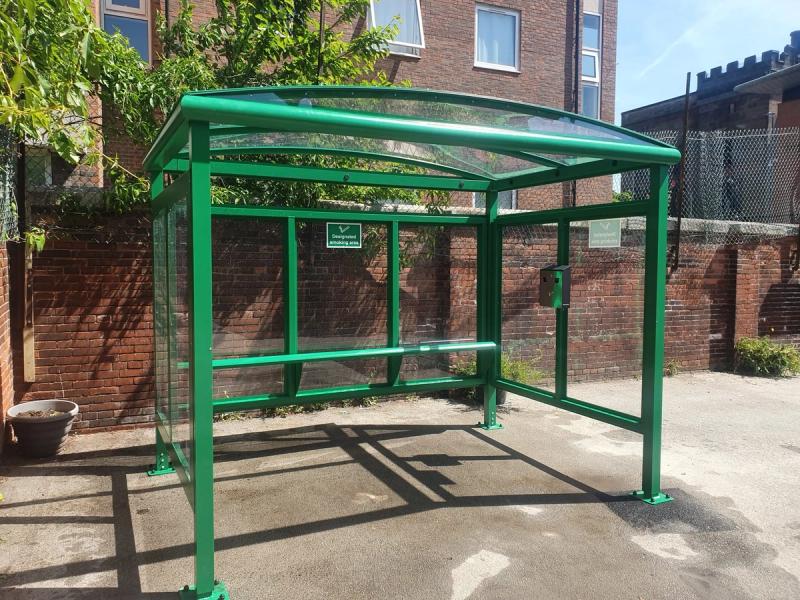 Dome smoking shelter