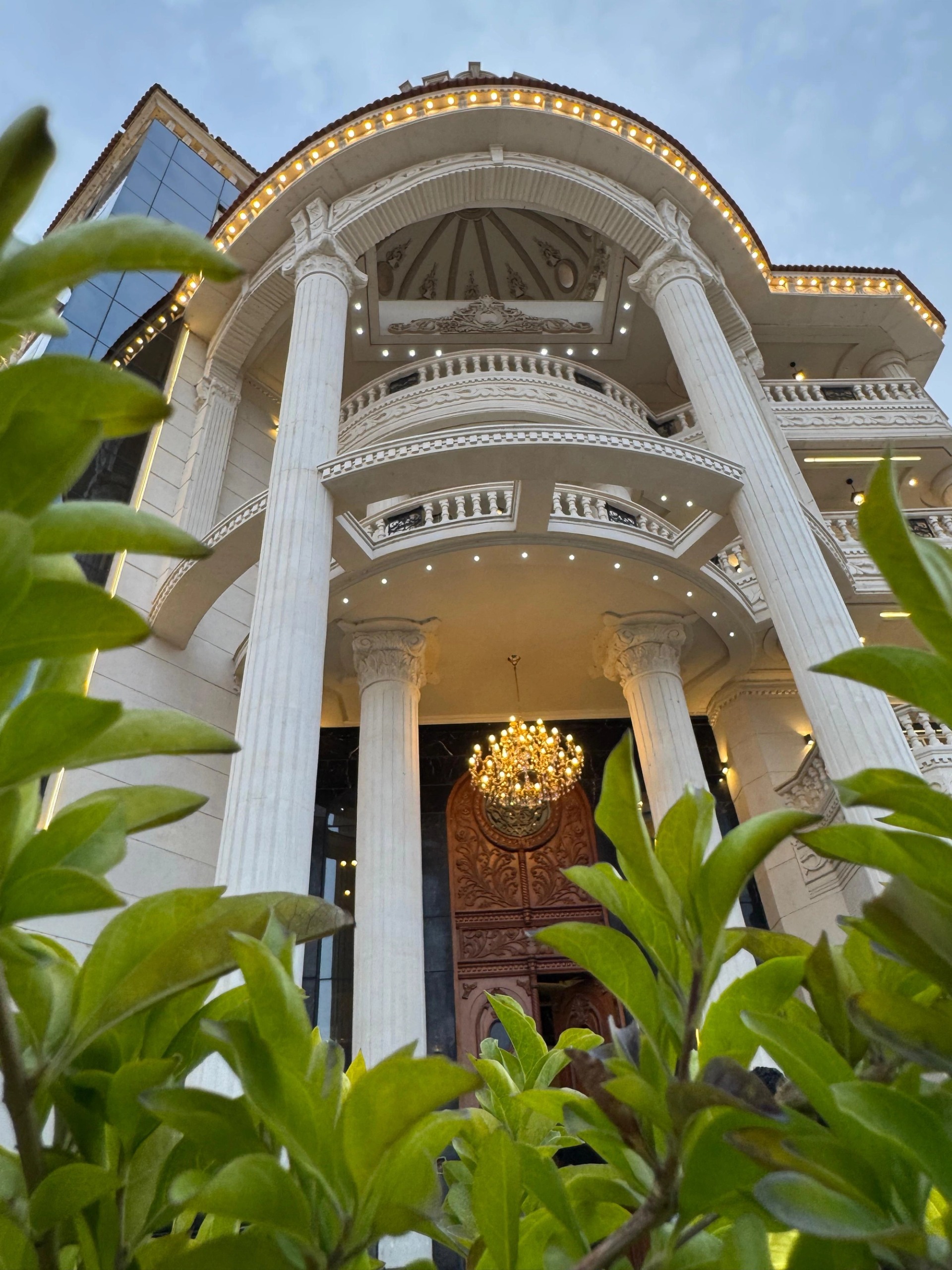 Domed Luxury Villa — image 4