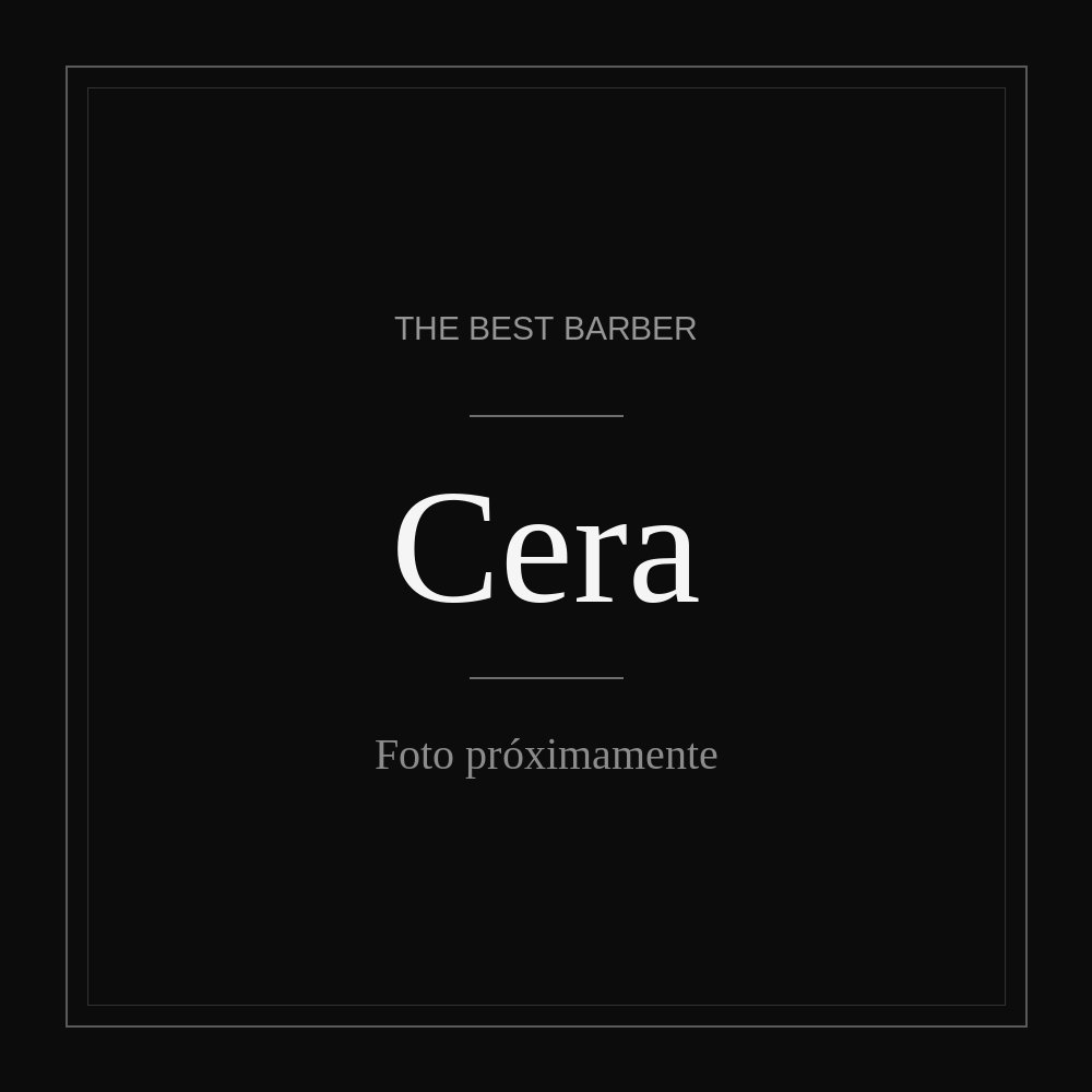 Cera: Cera para peinar con fijación firme y acabado natural.