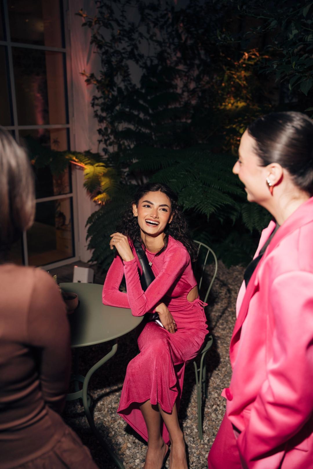 Rare Beauty - Matte Bouncy Blush gallery image