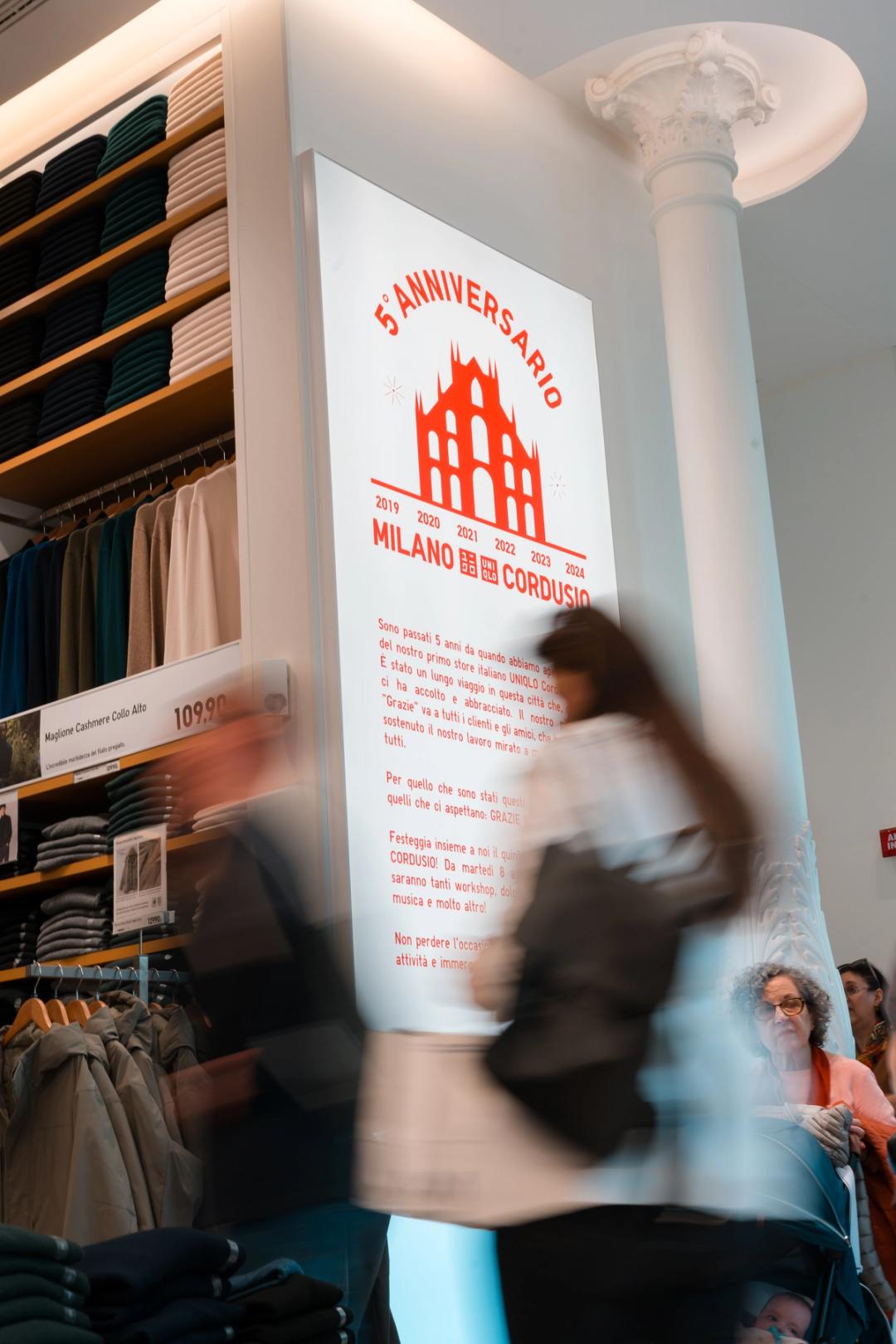 5° Anniversario UNIQLO Cordusio gallery image