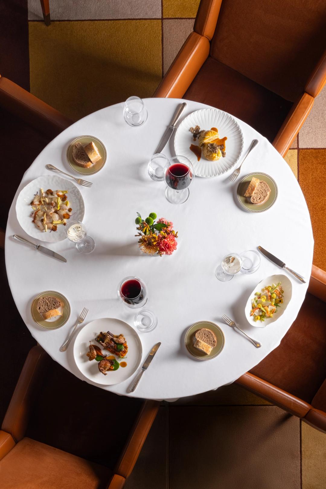 Palazzo Parigi gallery image