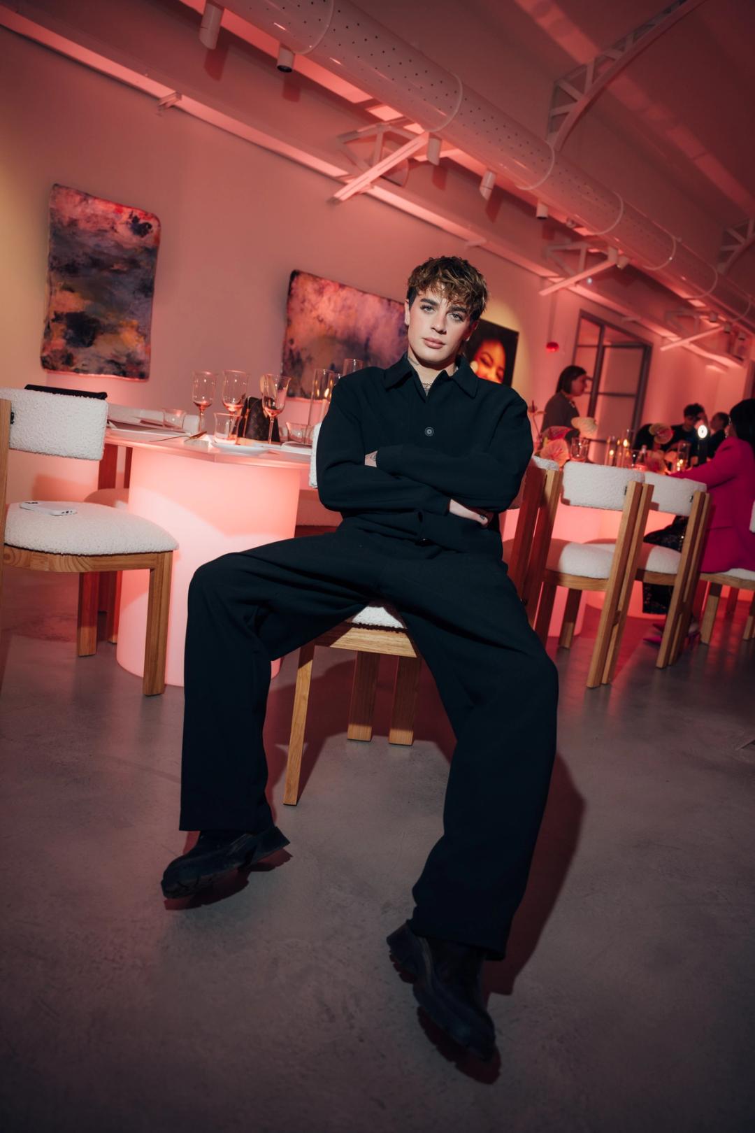 Rare Beauty - Matte Bouncy Blush gallery image