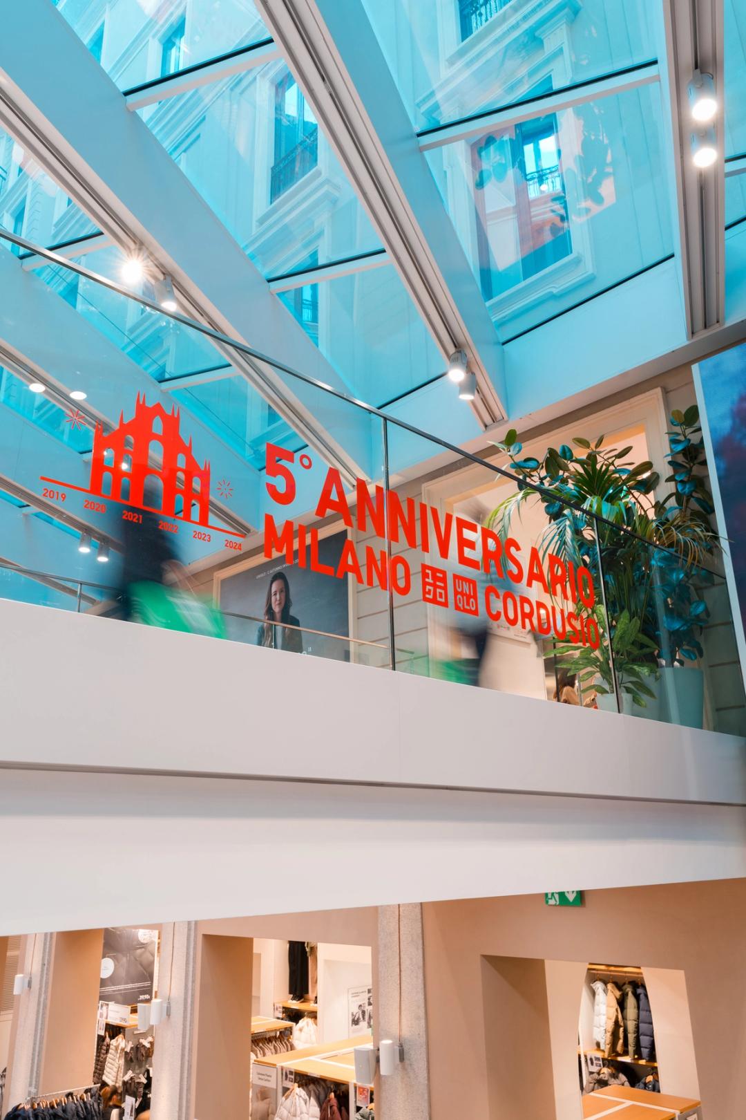 5° Anniversario UNIQLO Cordusio gallery image
