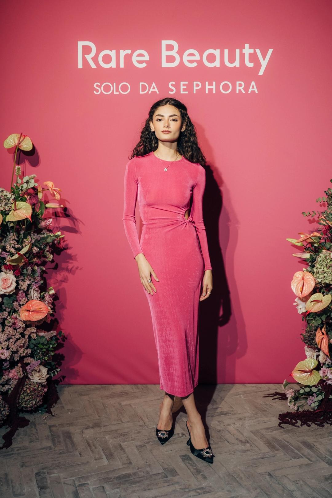 Rare Beauty - Matte Bouncy Blush gallery image