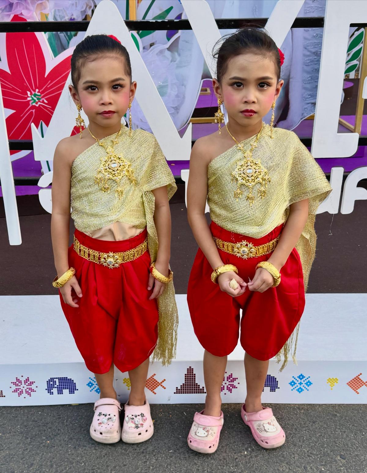 twins in Thailand