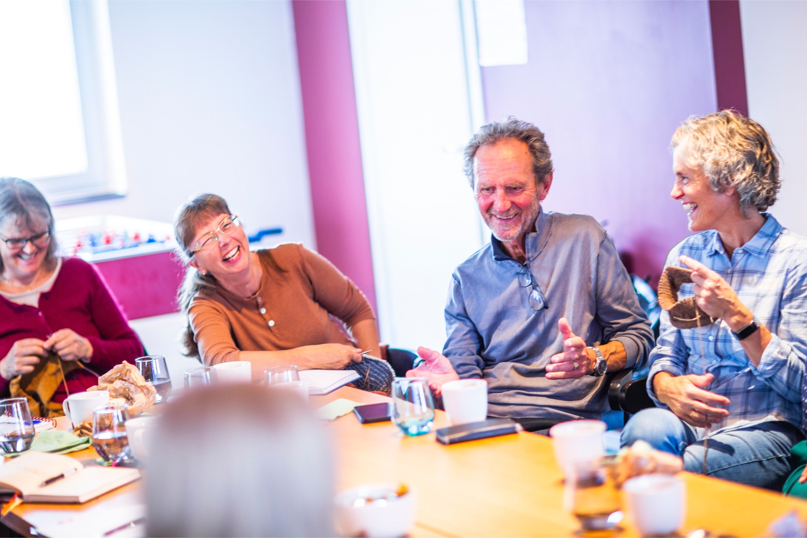 Lattermild stemning på Syngende kommuneseminar.