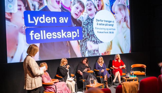Paneldebatt på Vega scene.