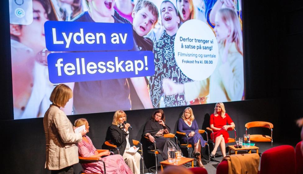 Paneldebatt på Vega scene.