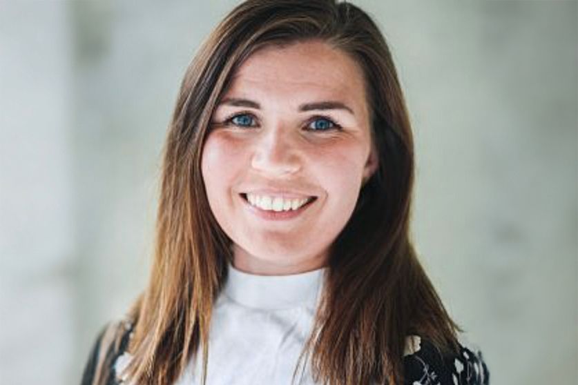 Karoline Gjertsen er leder i Sang i eldreomsorgen