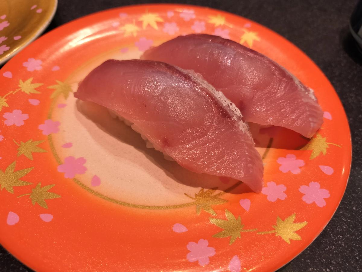 氷見の寿司・脂ののったブリの握り