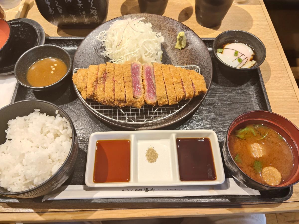 牛カツ京都勝牛の牛カツ膳