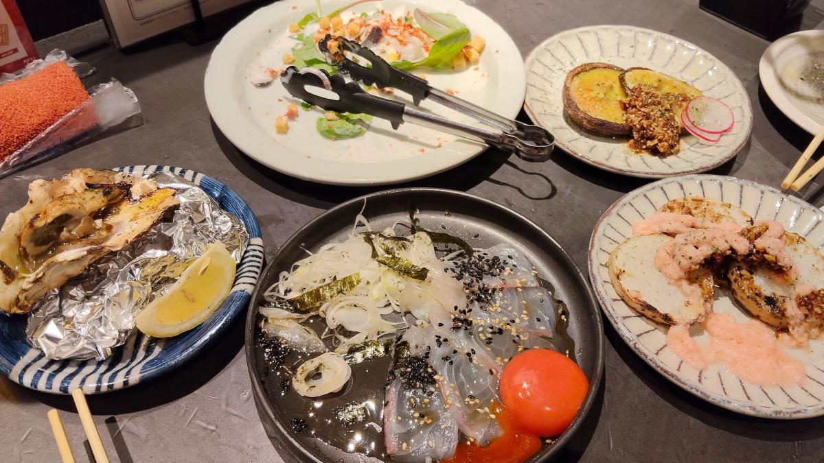 白えび・焼き海老・ホイル焼きが並んだ卓上