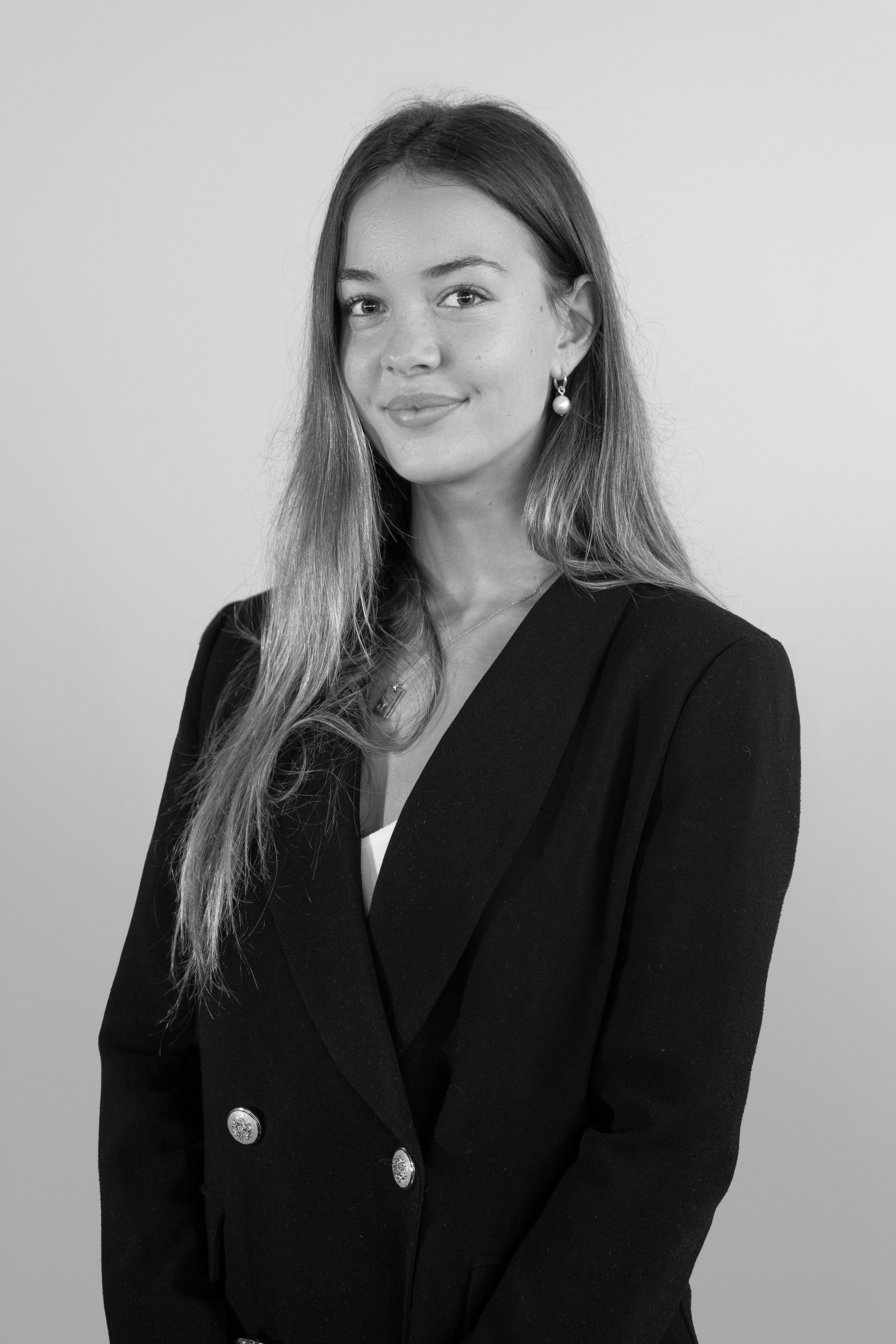 Picture of Tara Hollis