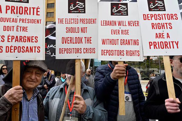 لم تغير الأزمة المصرفية في لبنان ميزانيات البنوك فحسب، بل غيرت الطبيعة الجوهرية للودائع المصرفية