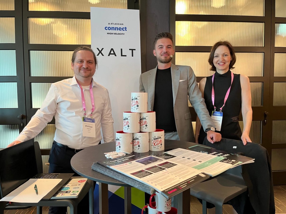 Teilnehmende der High Velocity Konferenz im Gespräch