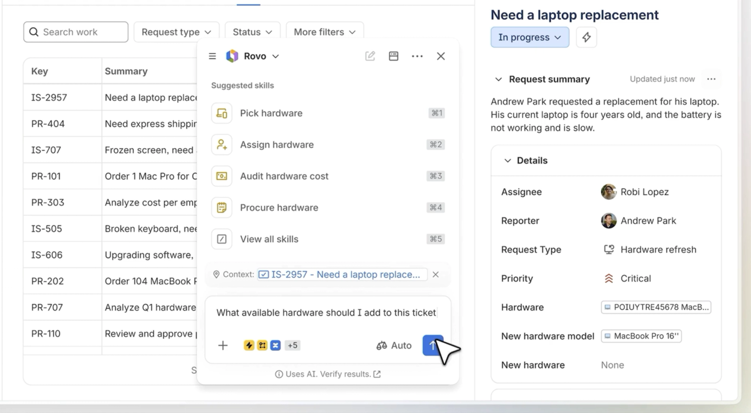 Screenshot einer Jira-Service-Management-Anfrage „Need a laptop replacement", daneben der Rovo-Assistent mit vorgeschlagenen Fähigkeiten wie Hardware auswählen und zuweisen