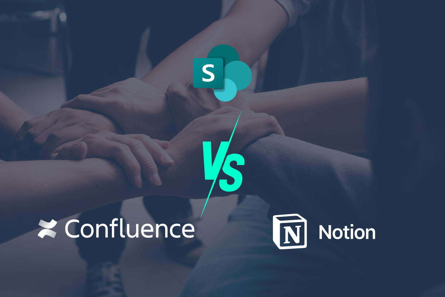 SharePoint, Confluence und Notion Logos über verschränkten Händen mit großem VS-Zeichen in der Mitte.