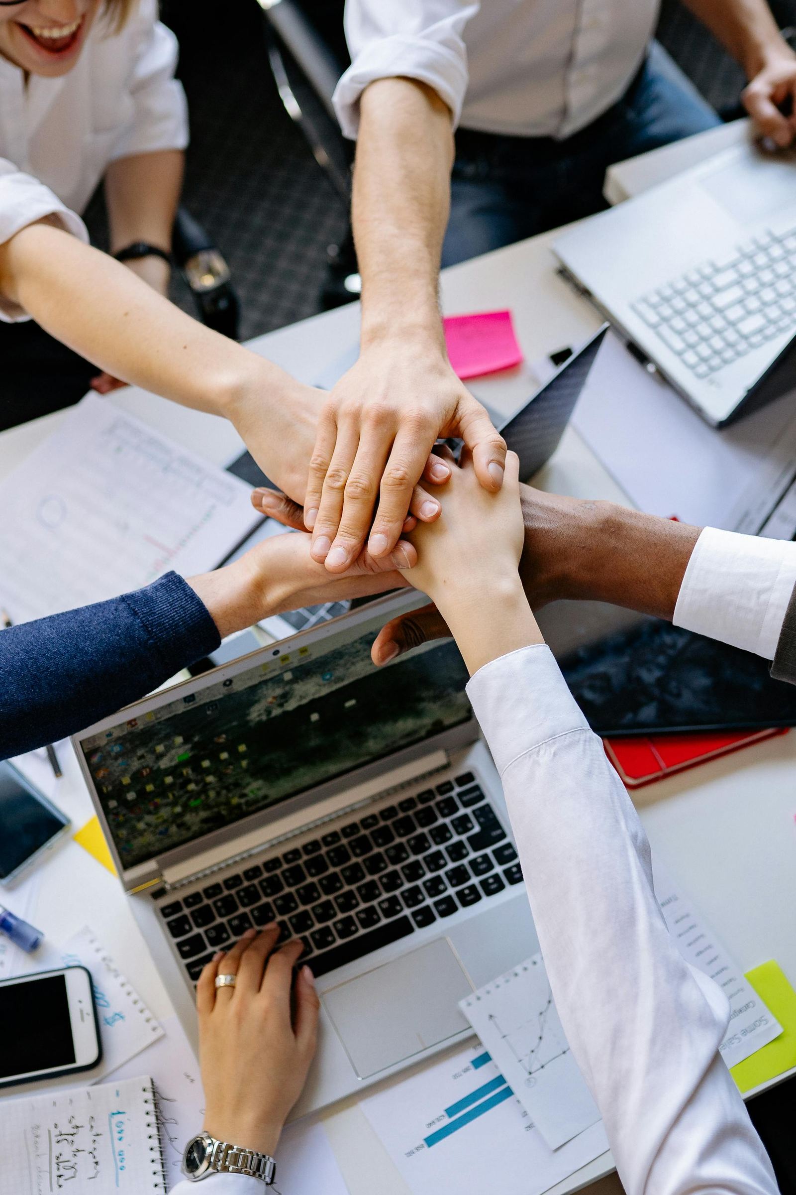 The B2B Marketing Tightrope: Balancing Short-Term Wins with Long-Term Growth