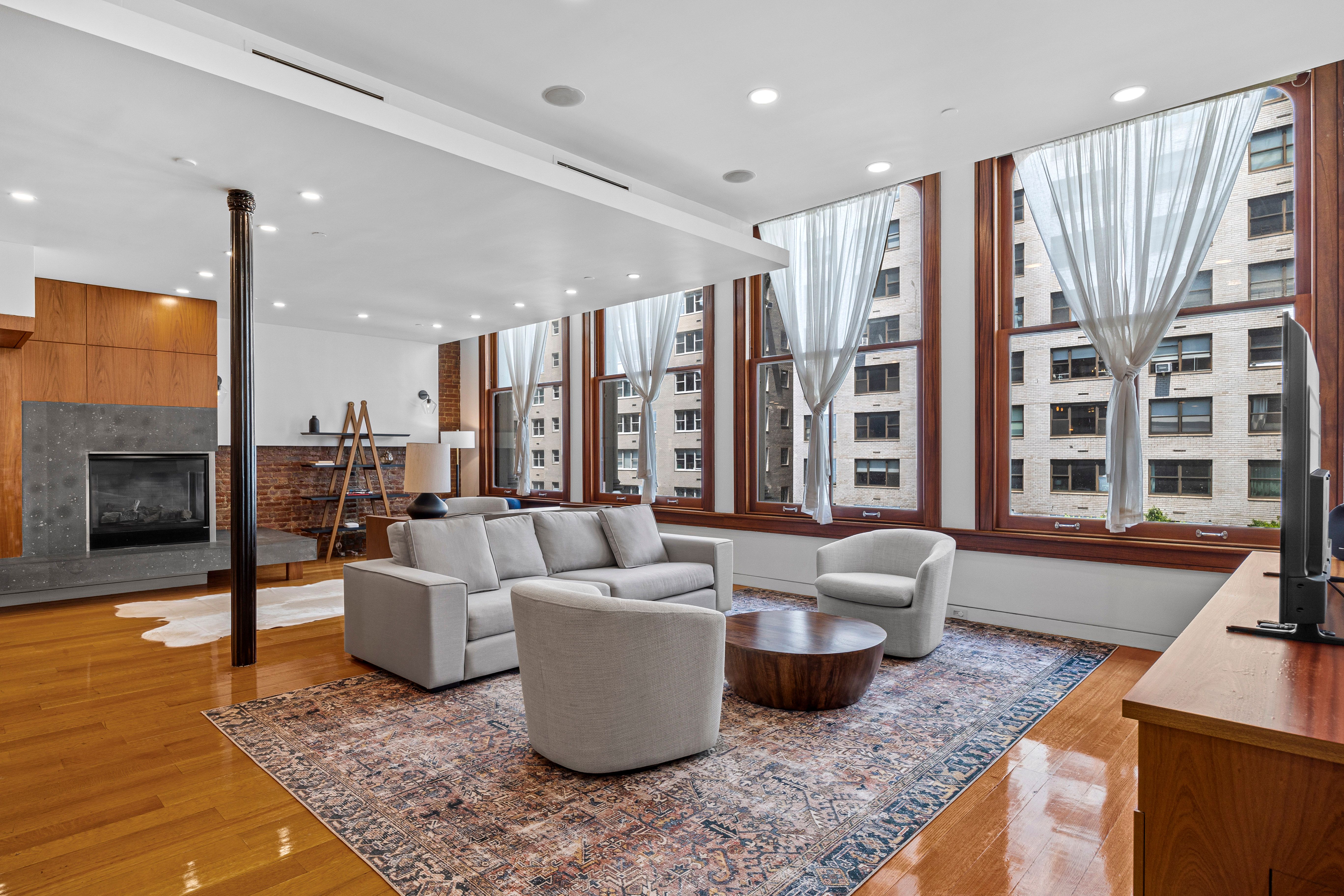 Gallery Detail: Elevate Your Nyc Investment With Luxury Property Management