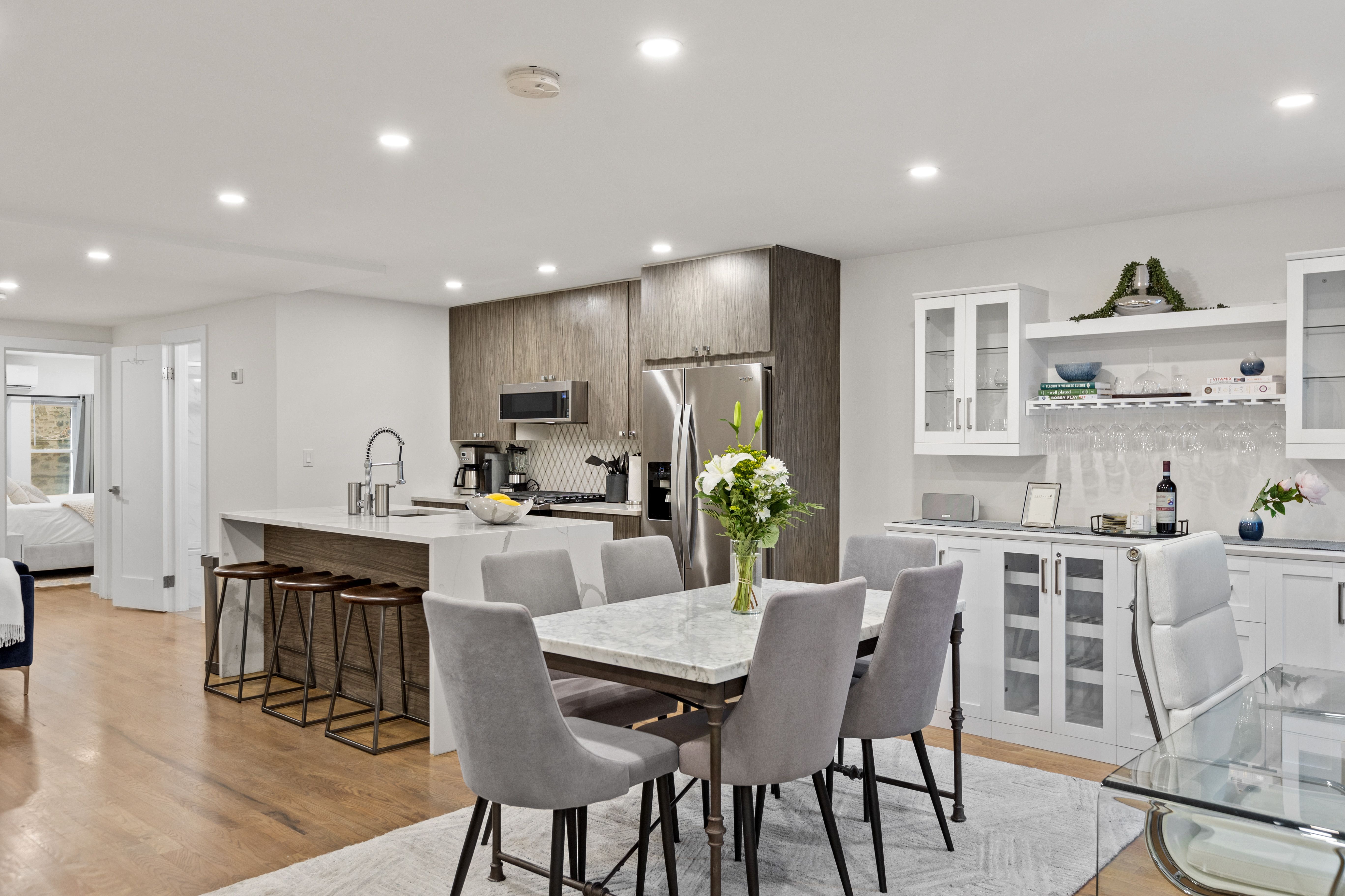 Ivy by Rove Travel | 2BR Duplex Townhouse Washington Heights