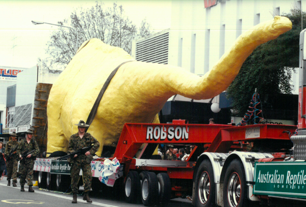 Ploddy being transported from Wyoming to Somersby