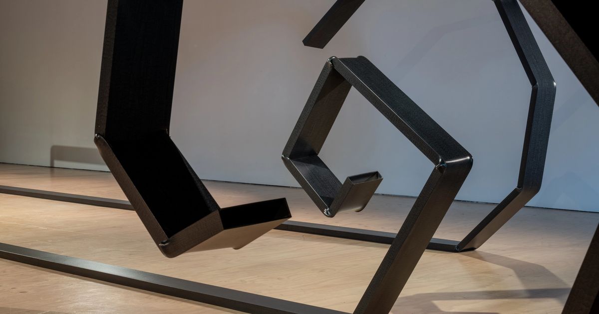 Peter Robinson, Charcoal Drawing • Whangārei Art Museum