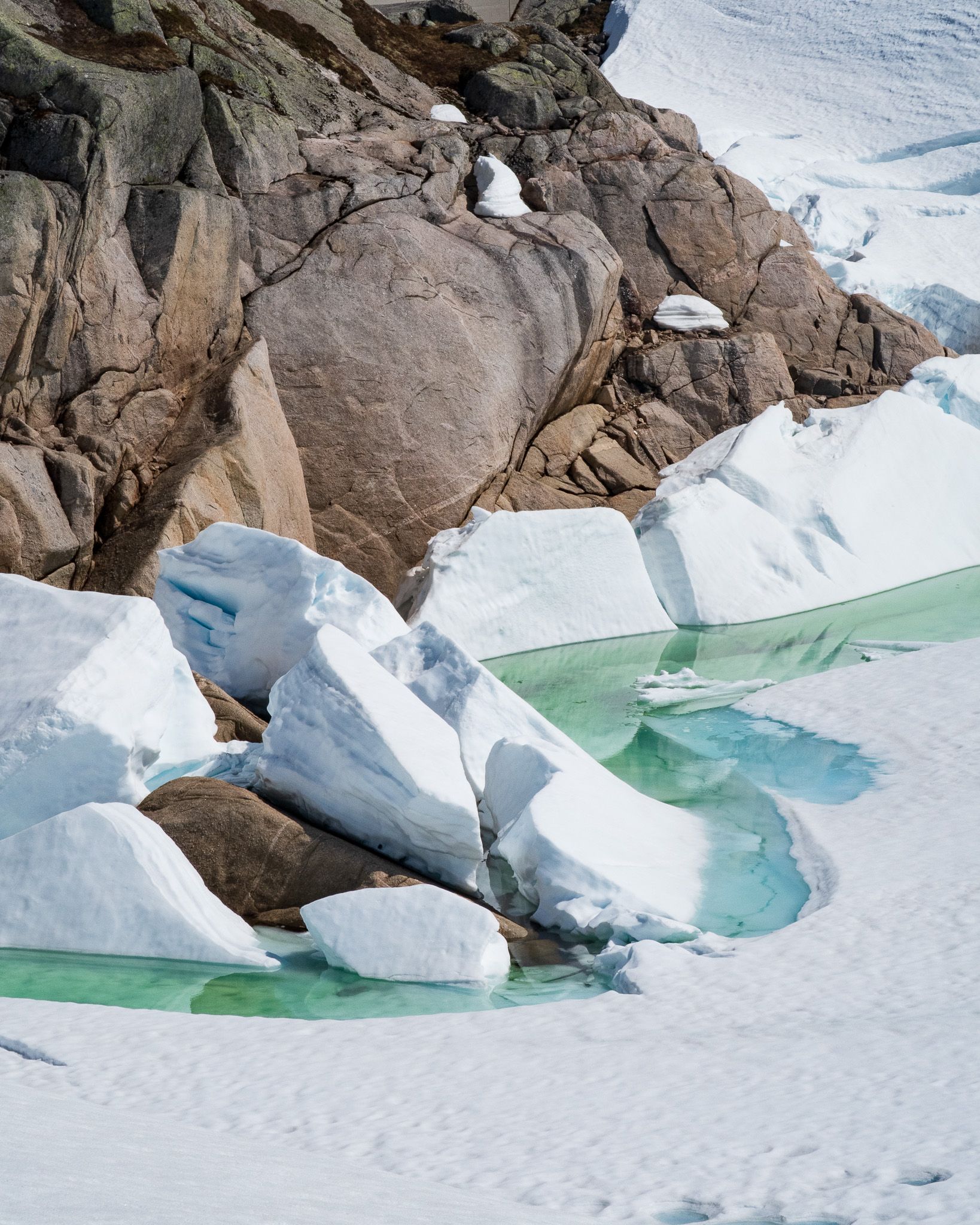 melting ice near kjeragbolten