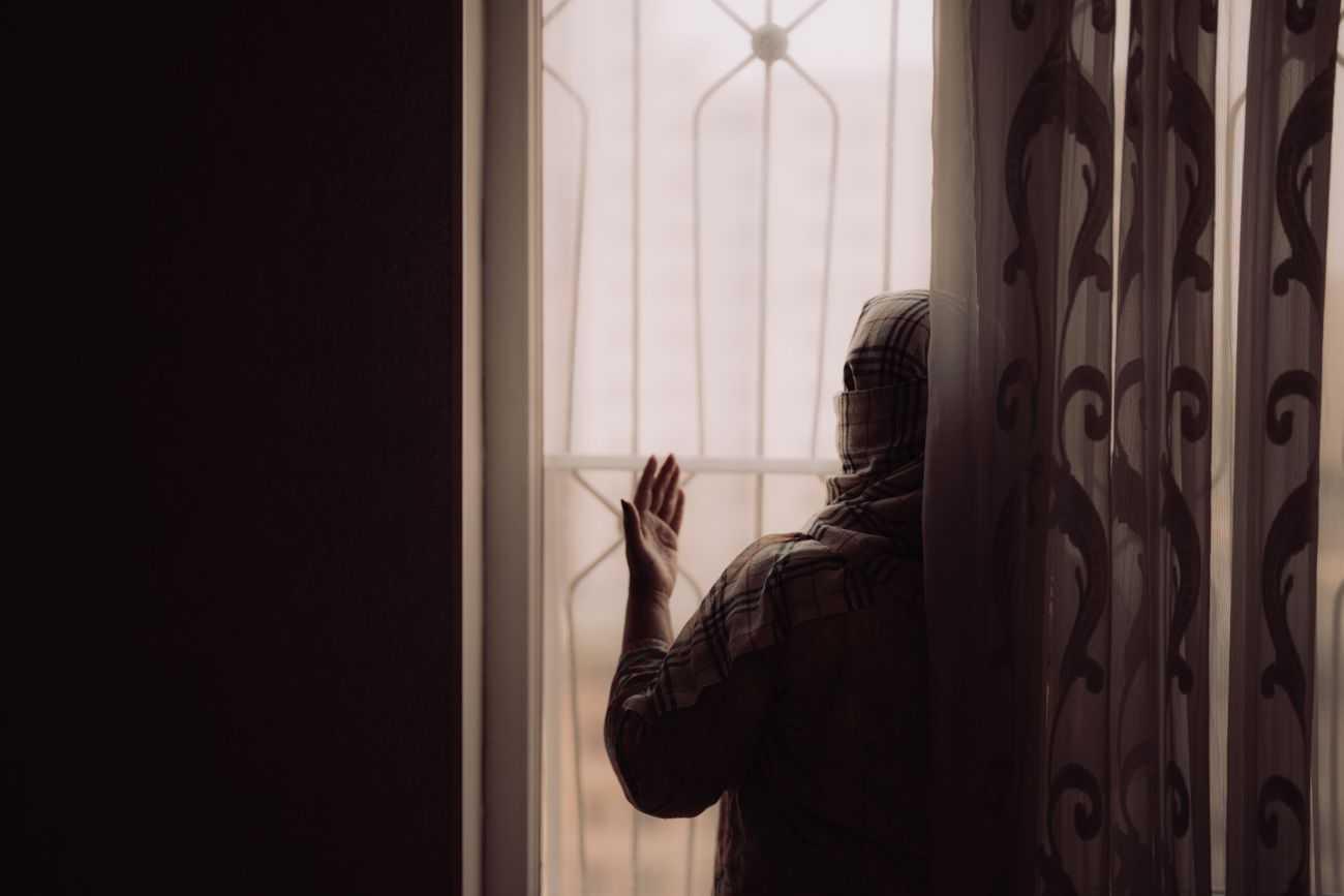 Zakie prays
