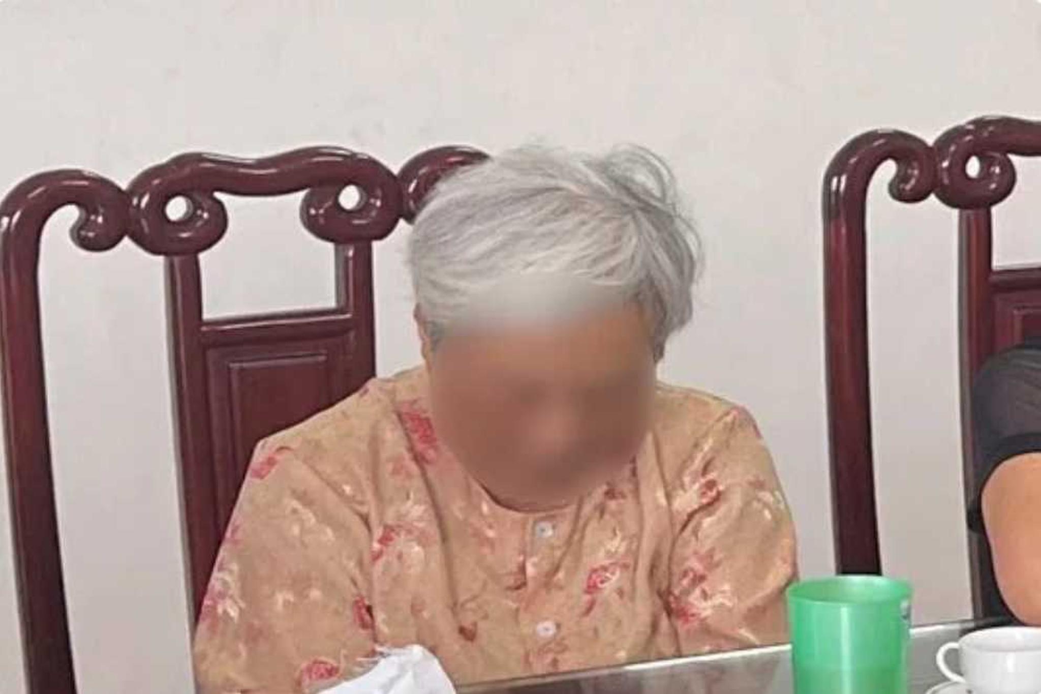 80-year-old Vietnamese believer, forbidden by children to follow Christ