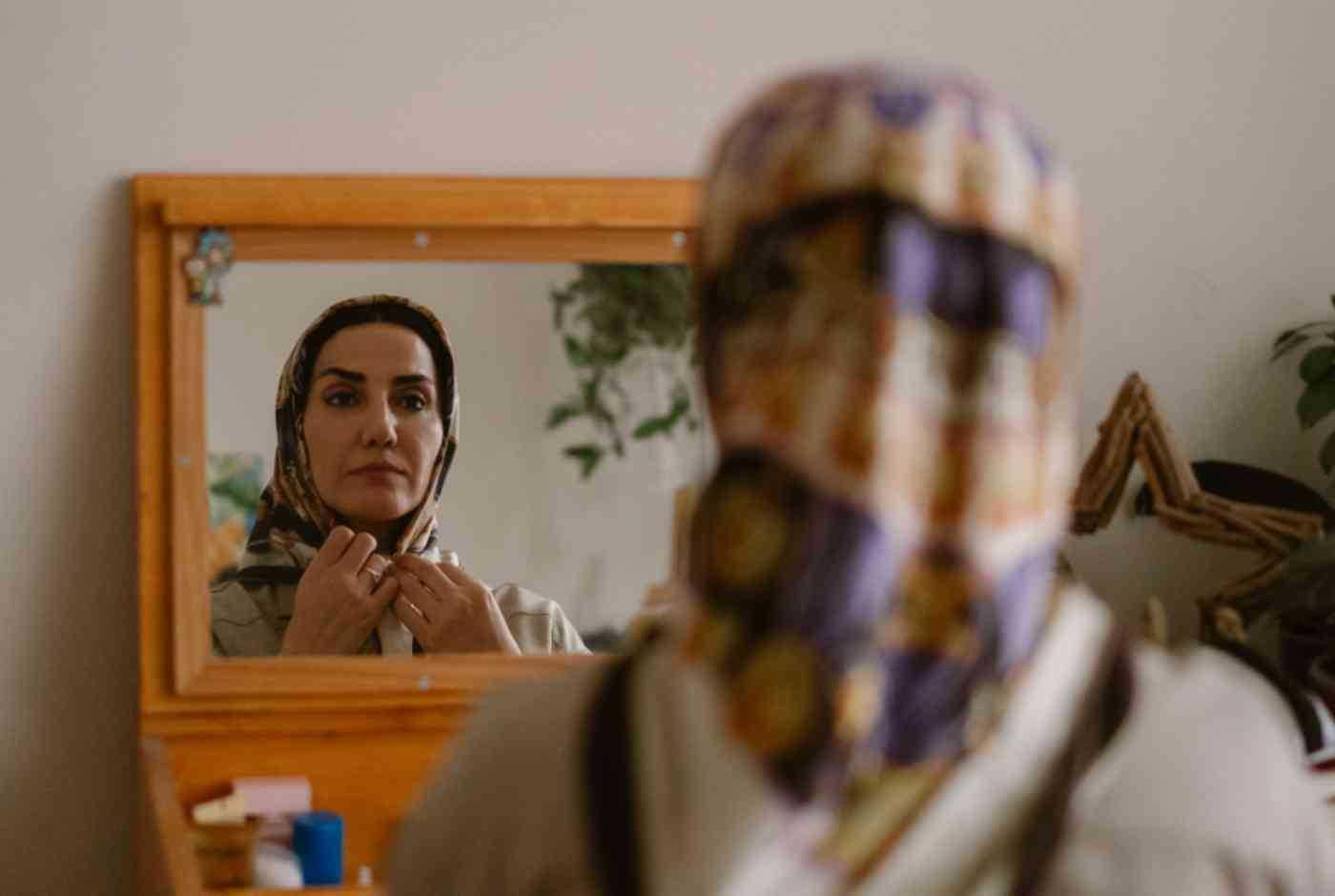 Iran: Sahar teilt die Liebe Gottes im Exil