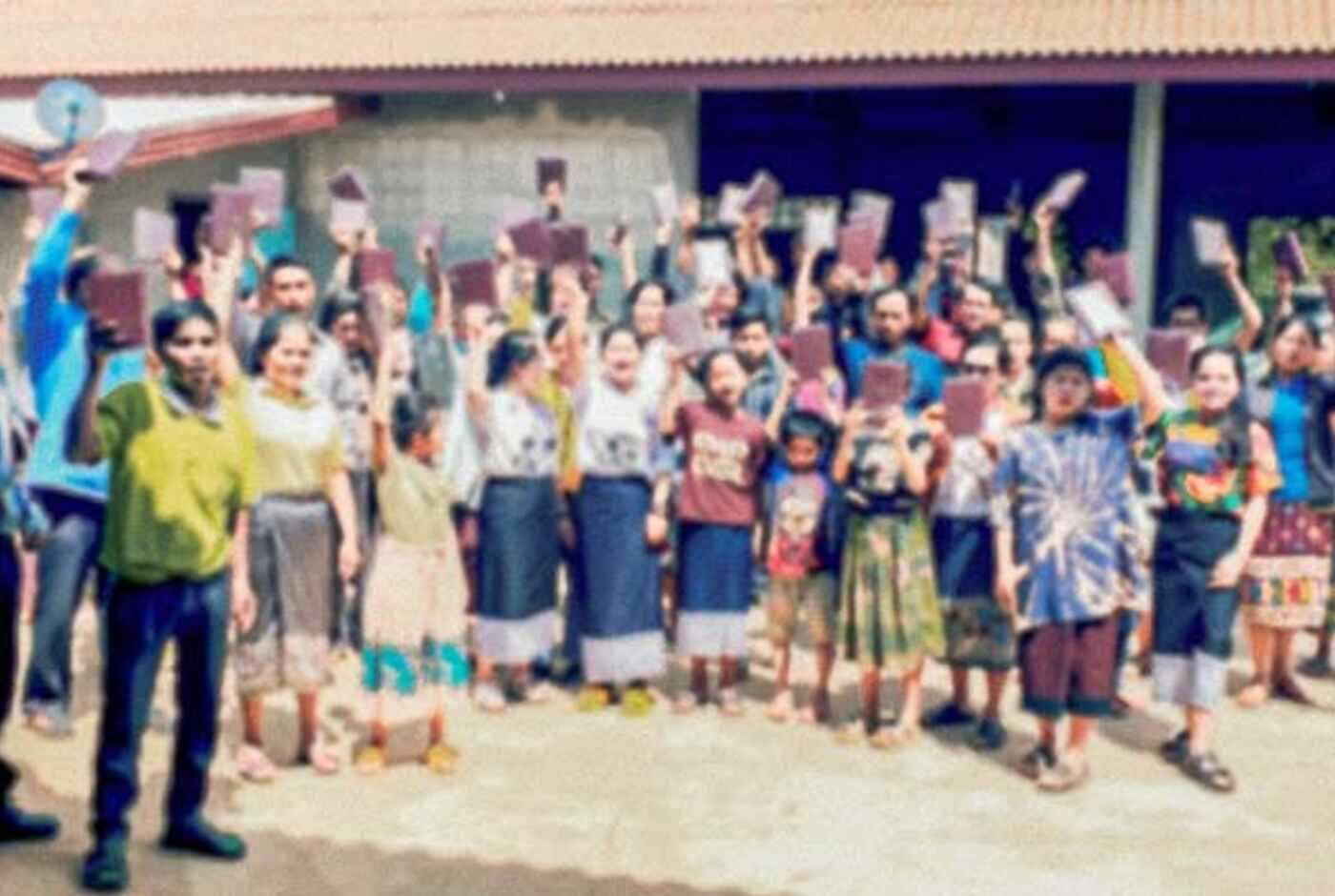 Bibles are transforming believers’ lives in Laos, thanks to you