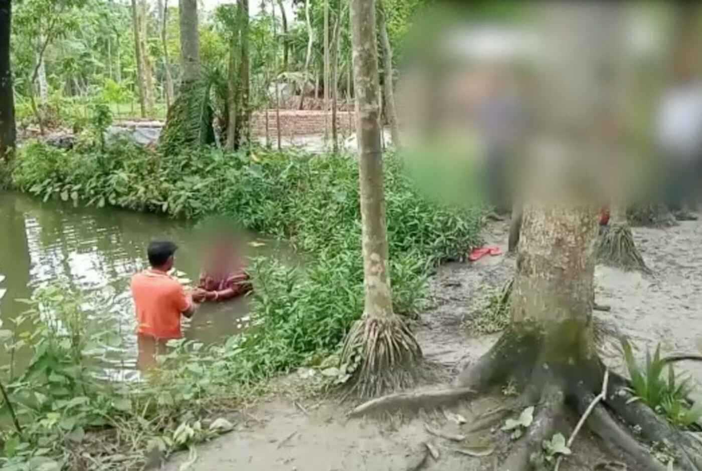 Watch a secret baptism in Bangladesh
