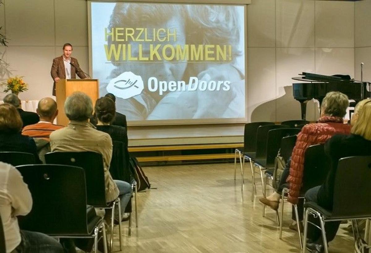 Referenten einladen
