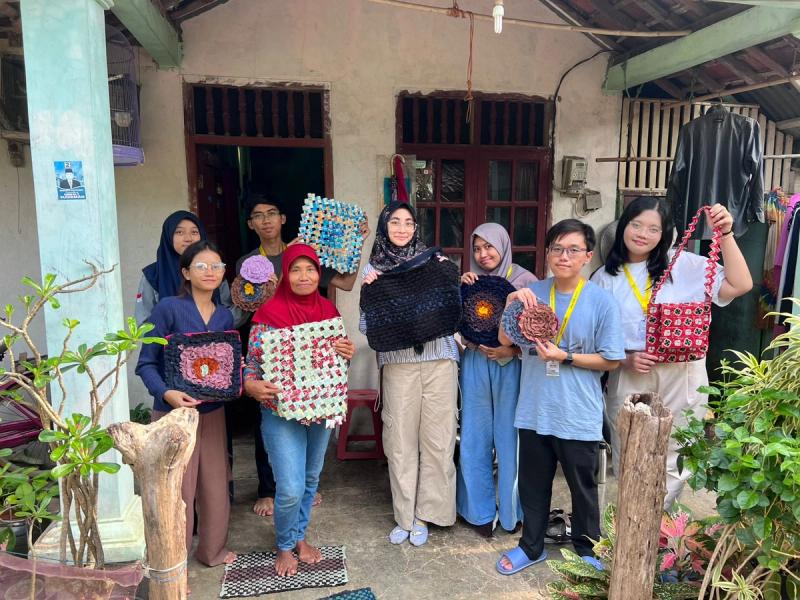 Gambar di dalam artikel