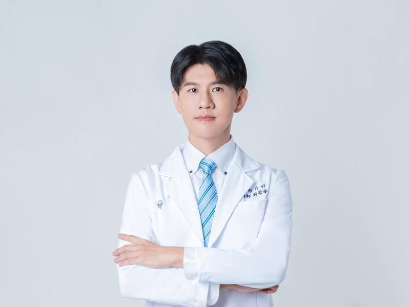 薛榮華