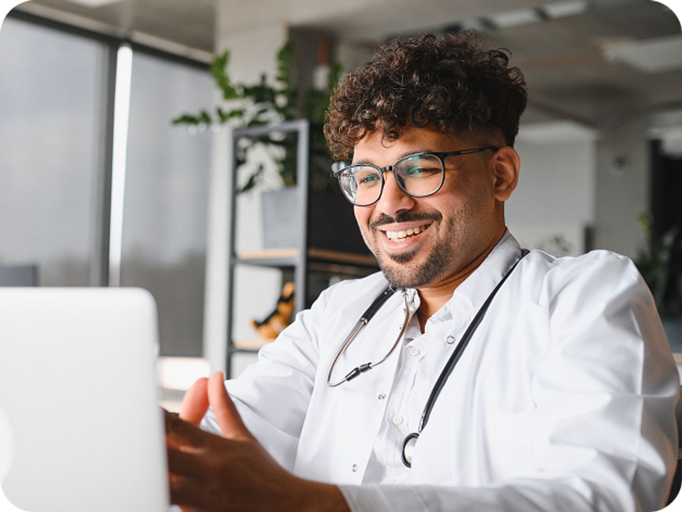 pharmacist supporting member via zoom