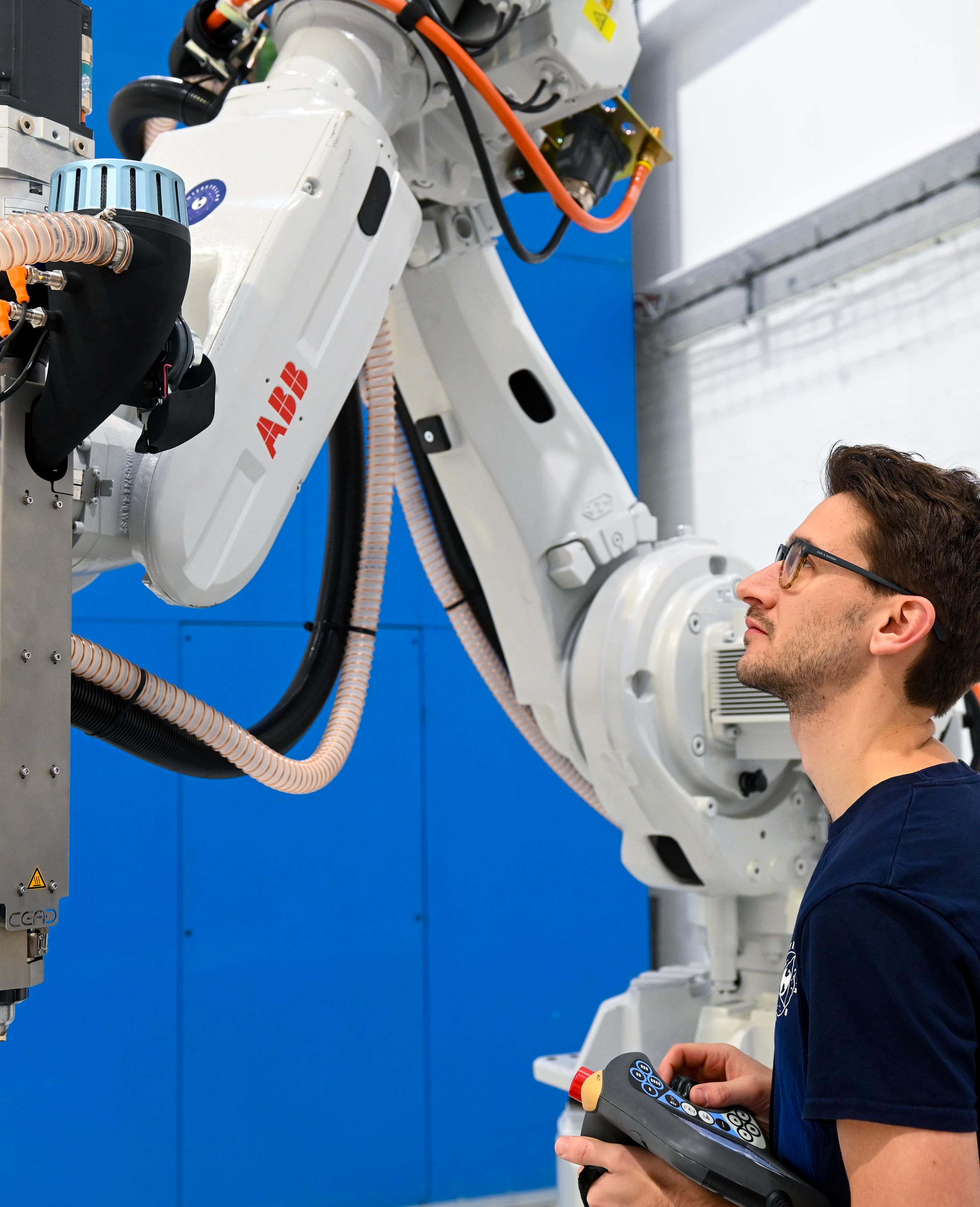 Guillaume with ABB robotic arm