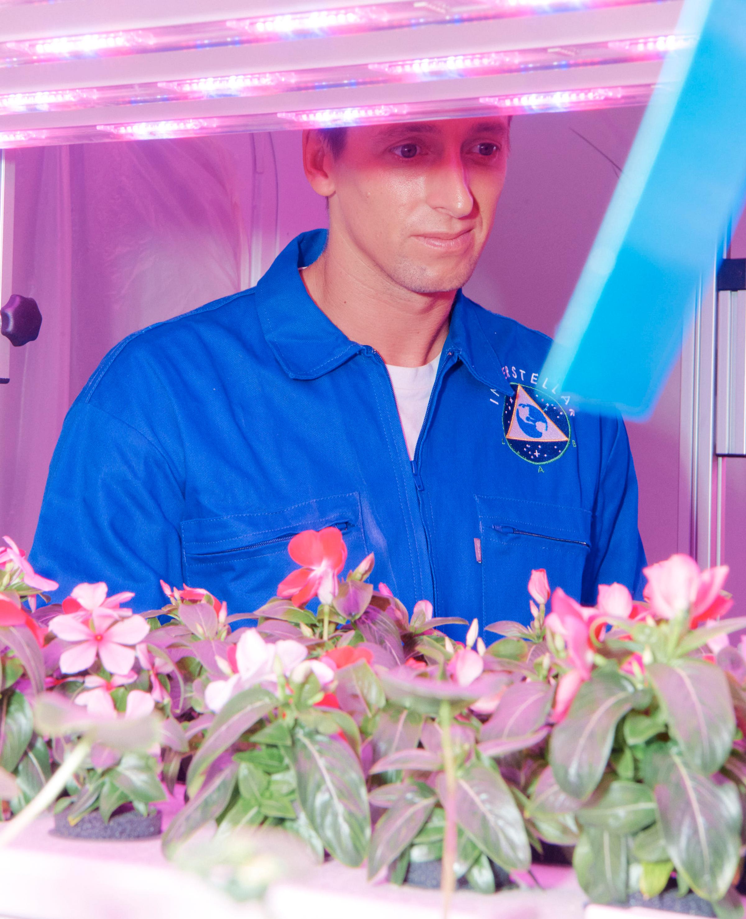 Jim & Periwinkles inside Model One